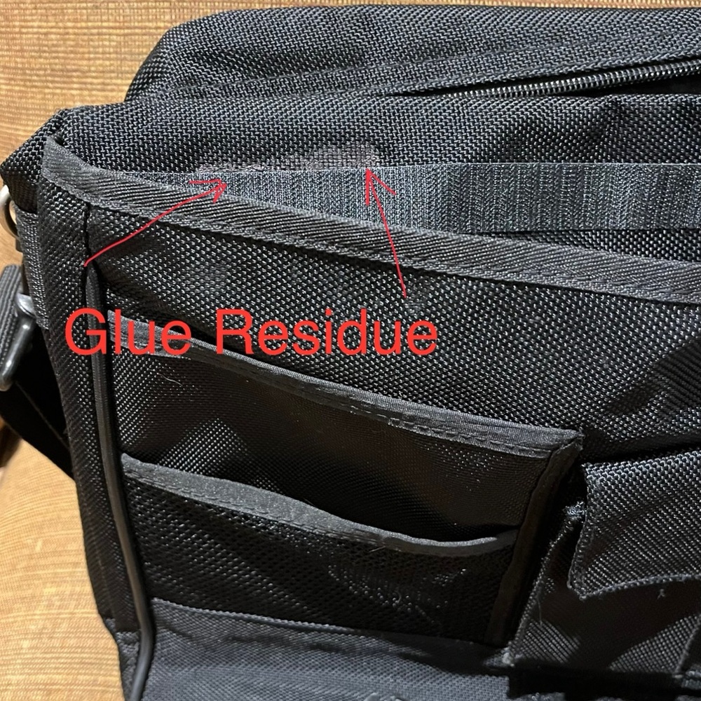 Foray Messenger Computer Shoulder Bag - Picture 14 of 15